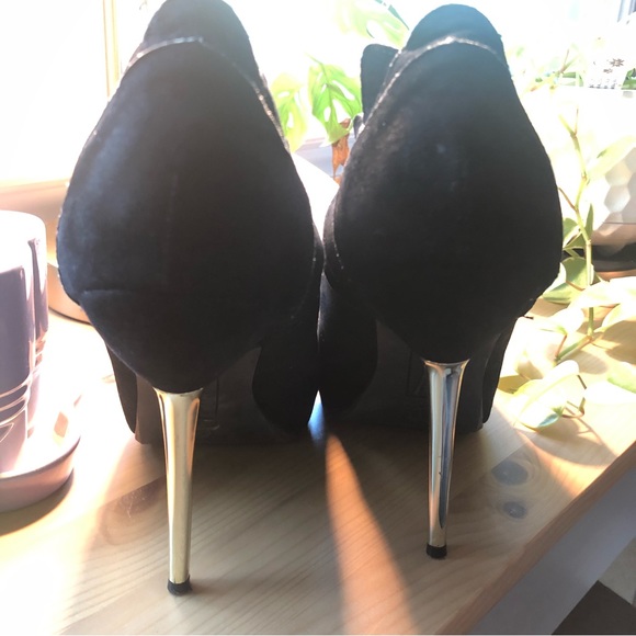 Anne Michelle | size 7 1/2 | black with silver trimmed stiletto pumps - Picture 5 of 7